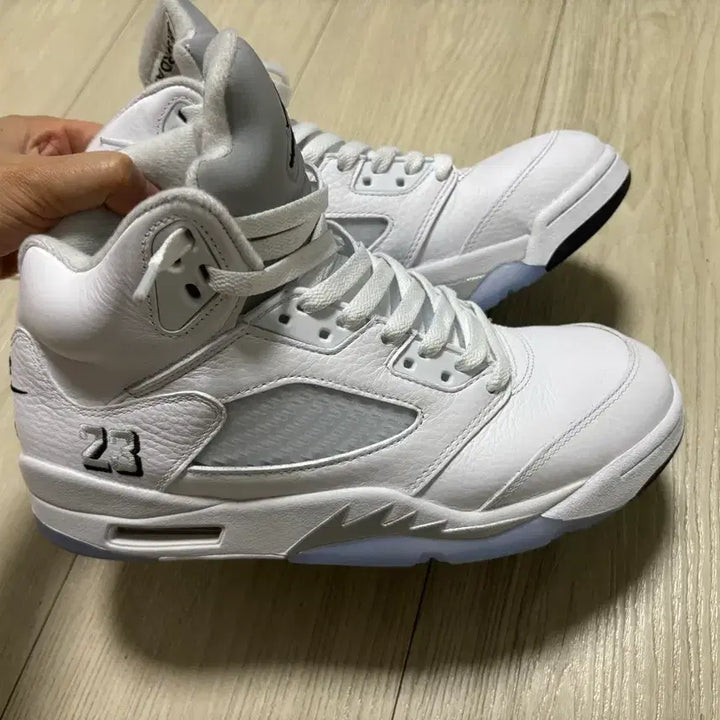 [BUNJANG] Air Jordan 5 Retro OG White Metallic / 에어 조던 5 레트로 OG 화이트 메탈릭