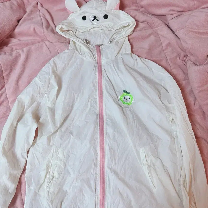 [SOLD OUT] 코리락쿠마 uv햇빛차단 여름용 바람막이(새제품)