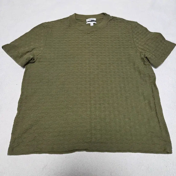 [BUNJANG] COS Olive Green Short Sleeve T-Shirt / COS 코스 올리브 그린 반팔 티셔츠
