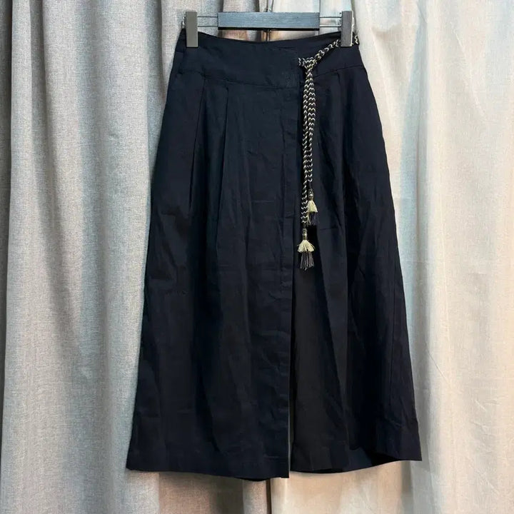 [BUNJANG] Thursday Island Linen Blend Tassel 9-Part Wide Pants (Size S) / [S] 써스데이 아일랜드 린넨 혼방 태슬 9부 와이드 팬츠