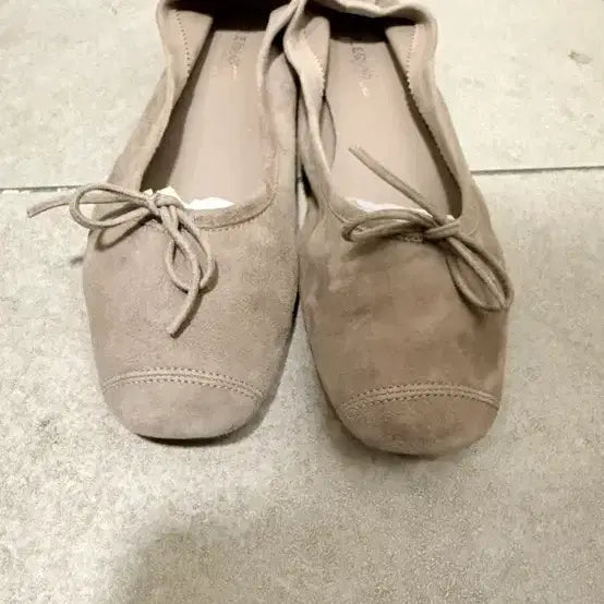 [SOLD OUT] 흐꺙 베이지 플랫