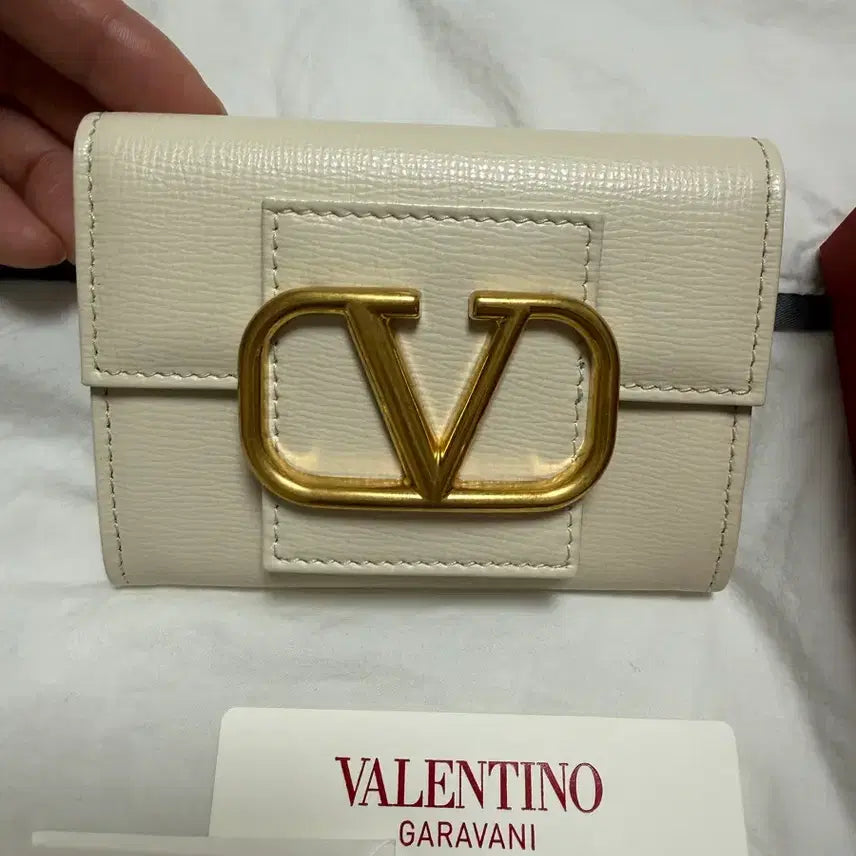 [BUNJANG] Valentino Garavani Ivory Card Holder / 발렌티노 가라바니 카드지갑 아이보리