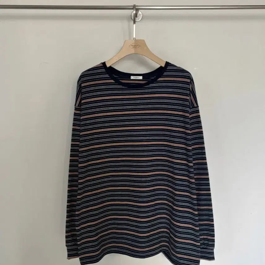 [BUNJANG] Bergamot Archive Striped Border T-Shirt - Navy / 베르가못 아카이브 보더 티셔츠 스트라이프 - 네이비