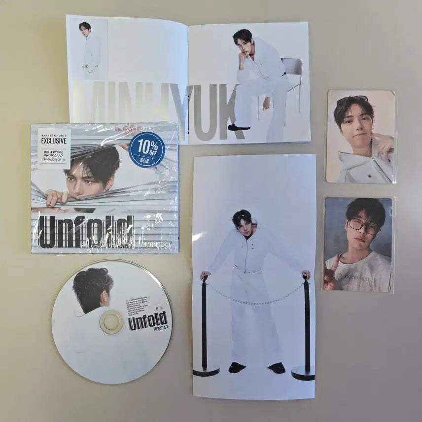 [BUNJANG] Monsta X Unfold Minhyuk Album + Nerd Photocard / 몬스타엑스 언폴드 unfold 민혁 앨범 + 너드 포카