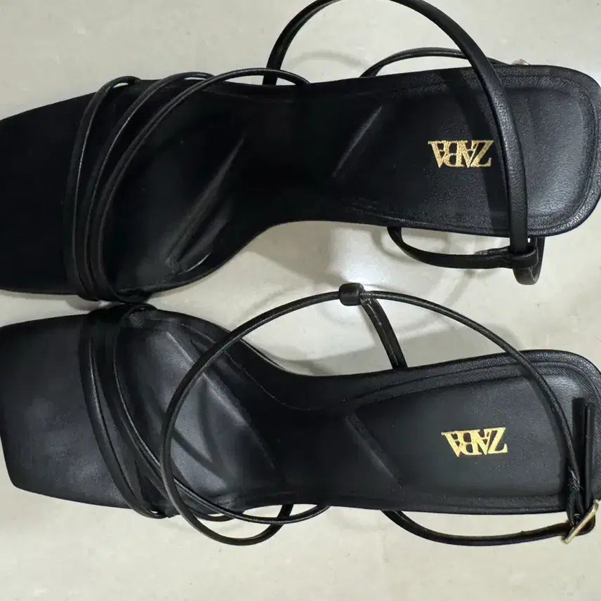 [BUNJANG] Zara Sandals EU36 / Zara샌들