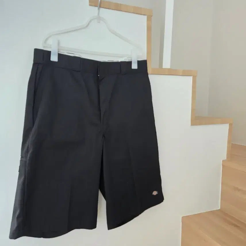 [BUNJANG] Dickies Pocket Work Loose Fit Shorts Black 36 / 새상품) 디키즈 포켓워크 루즈핏 반바지 블랙 36사이즈