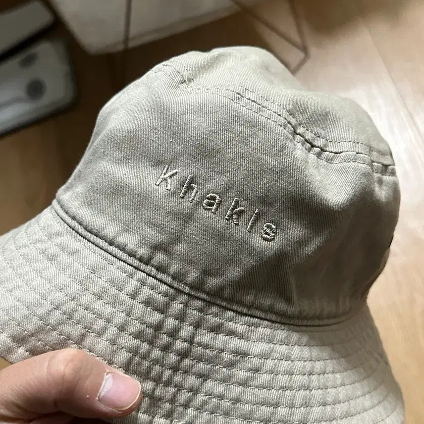 [BUNJANG] Khakis Logo Embroidered Bucket Hat / 카키스 버킷햇