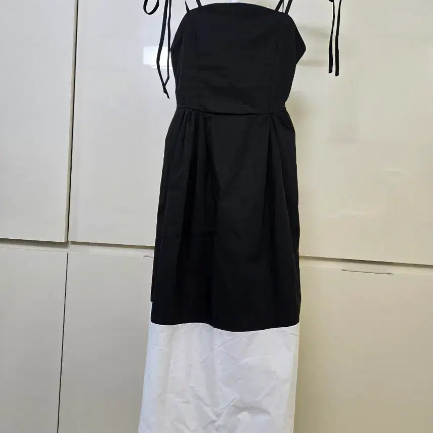 [BUNJANG] Black and White Stripe String Maxi Dress / 블랙 앤 화이트 끈 롱 원피스