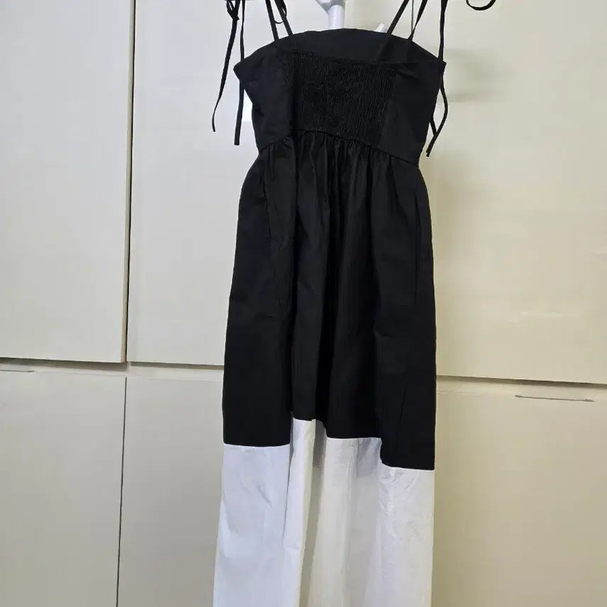 [BUNJANG] Black and White Stripe String Maxi Dress / 블랙 앤 화이트 끈 롱 원피스