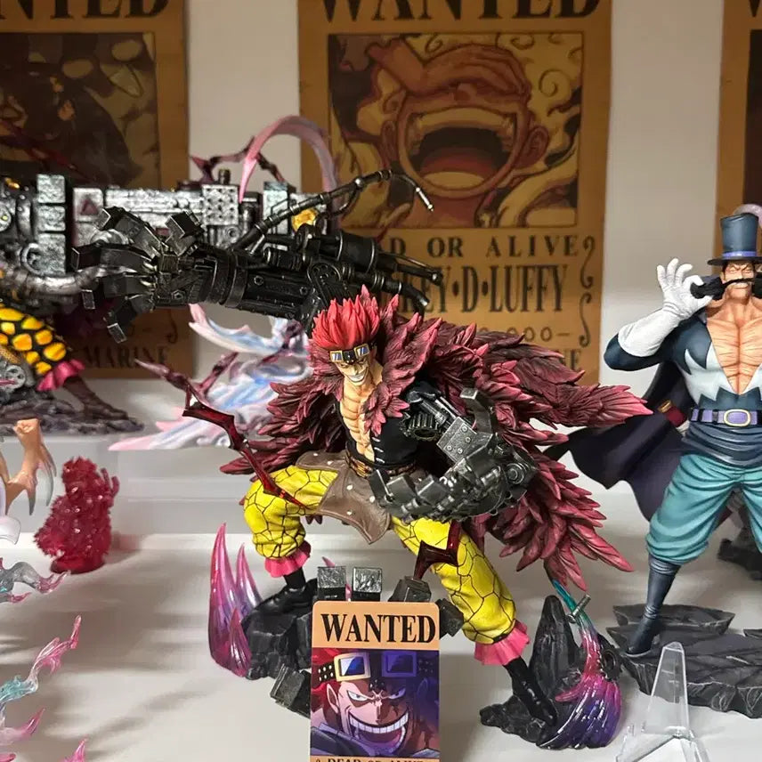 [BUNJANG] One Piece WM Kid Resin Figure (Damaged Cape/Weapon) / (파손,묻지마)원피스 wm키드 레진 피규어