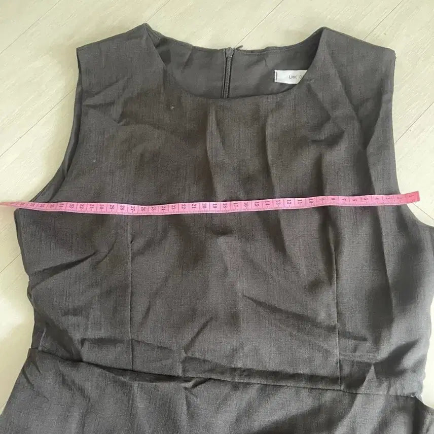 [BUNJANG] Sleeveless Flare Dress / 민소매 플레어 여성 원피스