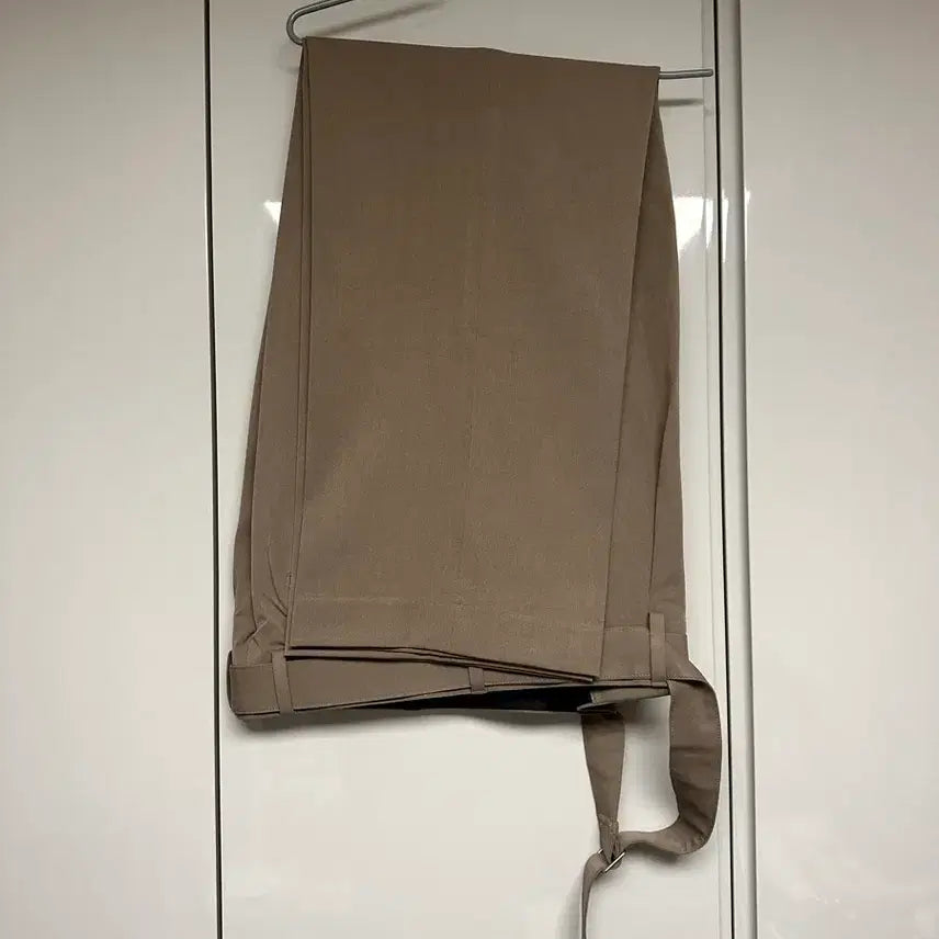 [BUNJANG] Musinsa Standard Real Wide Belted Slacks Dusty Beige Size 32 / 무신사스탠다드 리얼 와이드 벨티드 슬랙스 더스티베이지 32
