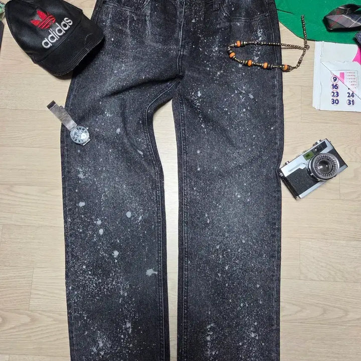[BUNJANG] Piece Worker Black Denim Jeans with Natural Paint Splatter (Size 30) / (새상품)PIECE WORKER 피스워커 블랙진 데님 흑청