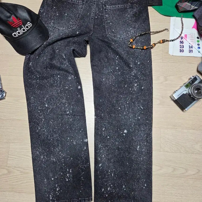 [BUNJANG] Piece Worker Black Denim Jeans with Natural Paint Splatter (Size 30) / (새상품)PIECE WORKER 피스워커 블랙진 데님 흑청