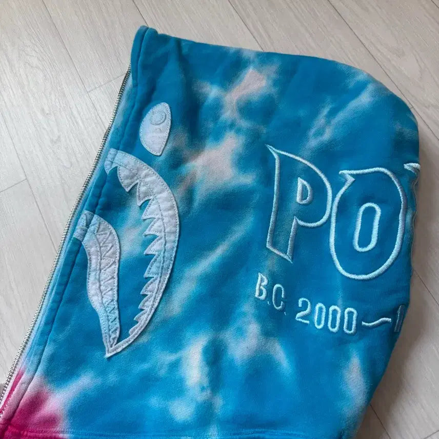 [BUNJANG] BAPE Tie-Dye Shark Full Zip Hoodie / 베이프 타이다이 샤크 후드 집업