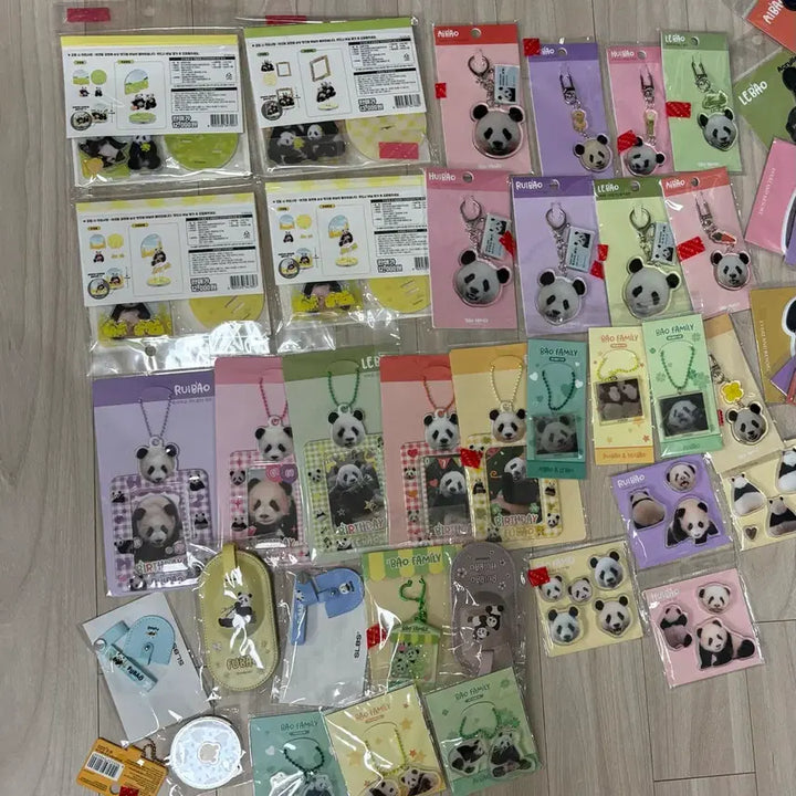 [BUNJANG] Bao Family Fu Bao Bundle Set / 푸바오 바오패밀리 굿즈 일괄