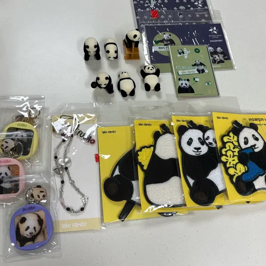 [BUNJANG] Bao Family Fu Bao Bundle Set / 푸바오 바오패밀리 굿즈 일괄