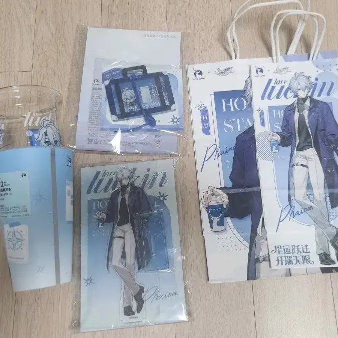 [BUNJANG] Fainon x Ruixing Collaboration Acrylic Stand &amp; Keychain Set / 파이논 루이싱 콜라보 굿즈