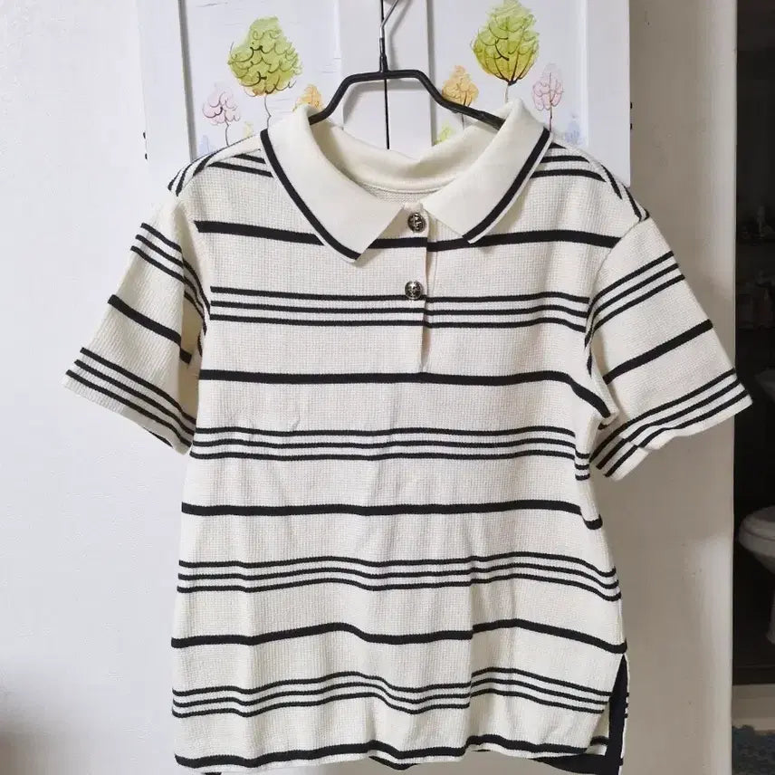 [BUNJANG] TIME Ivory Stripe Short-Sleeve Polo T-shirt / 타임 아이보리 스트라이프 반팔 카라 티셔츠