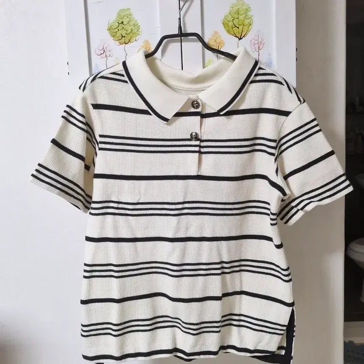 [BUNJANG] TIME Ivory Stripe Short-Sleeve Polo T-shirt / 타임 아이보리 스트라이프 반팔 카라 티셔츠