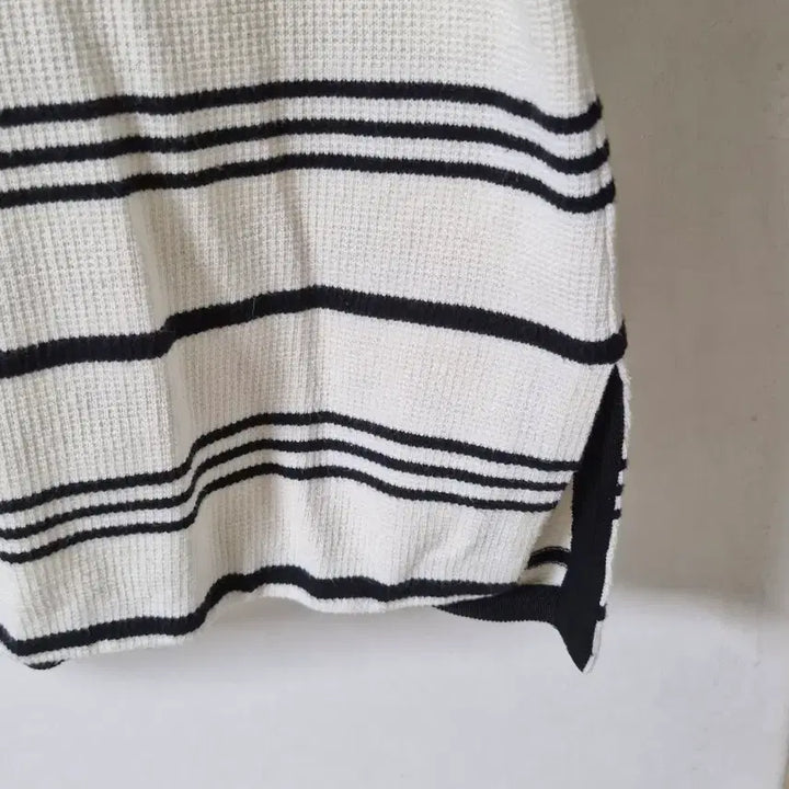 [BUNJANG] TIME Ivory Stripe Short-Sleeve Polo T-shirt / 타임 아이보리 스트라이프 반팔 카라 티셔츠