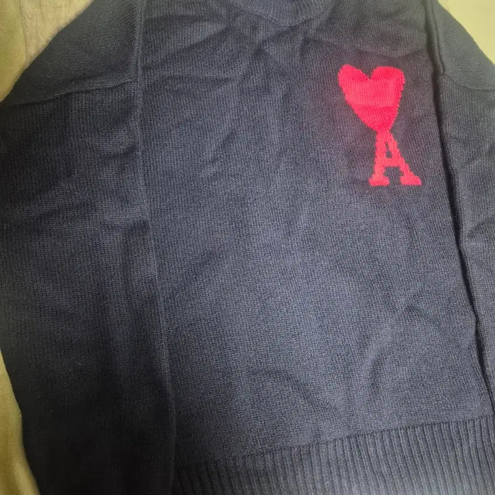 [BUNJANG] Ami Intarsia Heart Logo Black Wool Knit / 아미 인타르시아 하트 로고 블랙 울 니트
