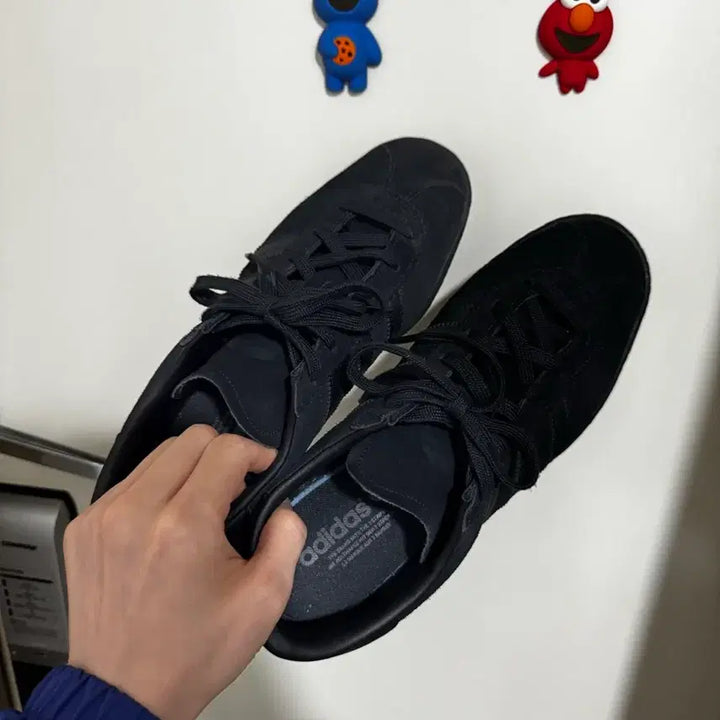 [BUNJANG] Adidas Stadt Core Black Carbon / [265] 아디다스 슈타트 코어 블랙 카본