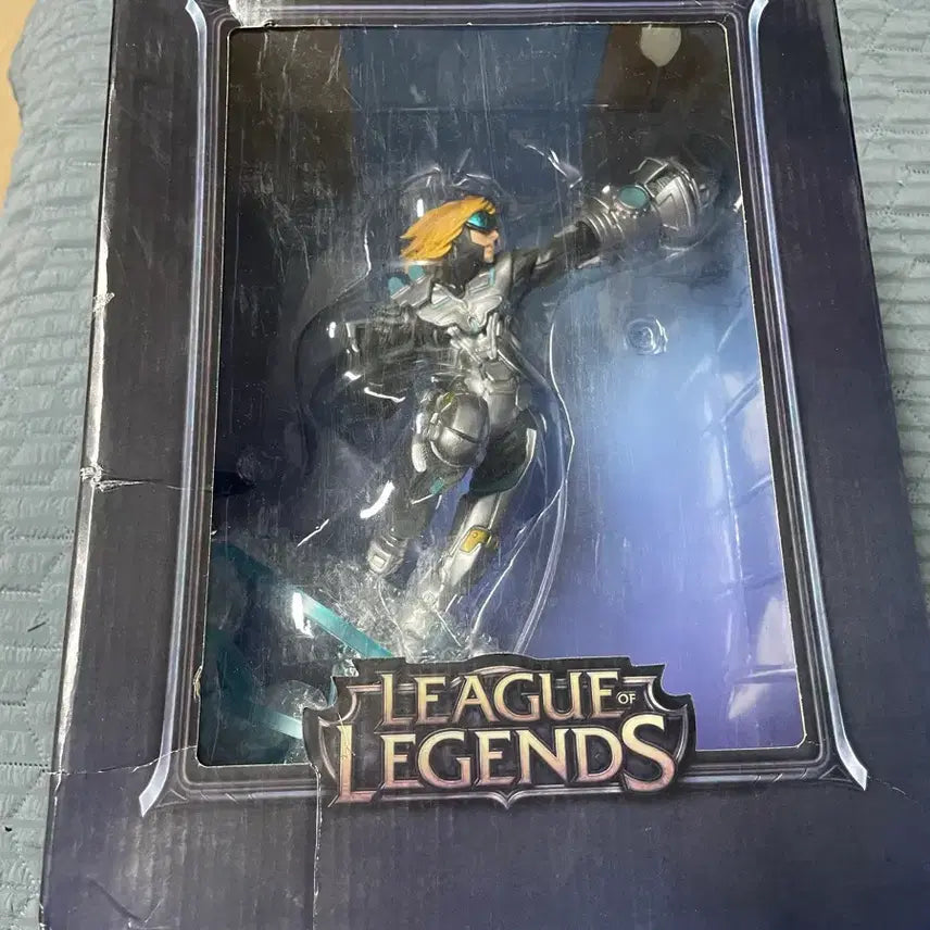 [SOLD OUT] 리그오브레전드 이즈리얼 피규어