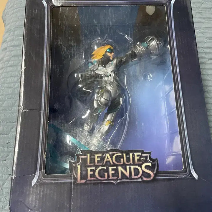 [SOLD OUT] 리그오브레전드 이즈리얼 피규어