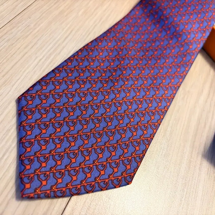 [BUNJANG] Hermès 100% Silk Blue &amp; Orange Pattern Necktie / 정품 에르메스 넥타이 블루&amp;오렌지패턴 실크100% 실착2회