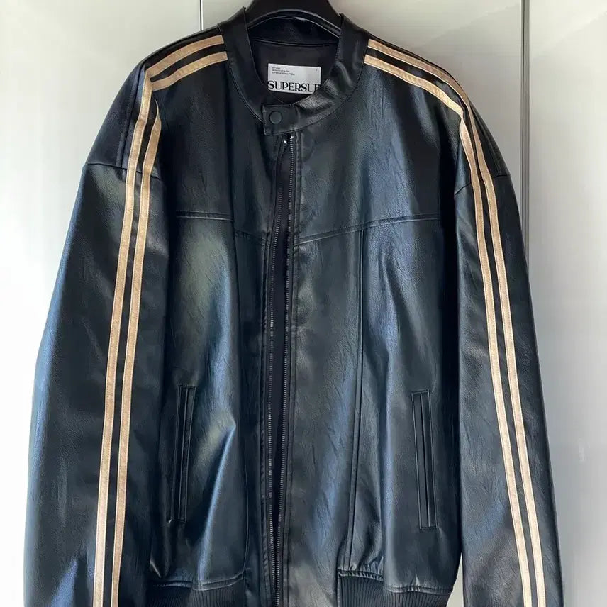 [BUNJANG] Super Style Black Leather Jacket with Double Line Detail / (새상품급) 슈퍼서브 블랙 레더 자켓 2줄 라인