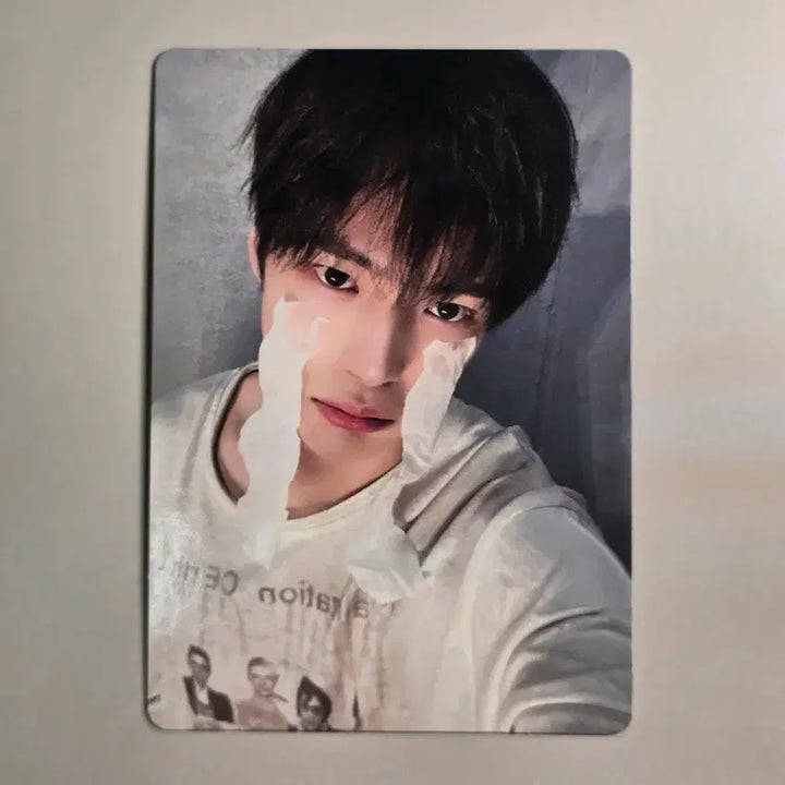 [BUNJANG] MONSTA X Unfold Minhyuk Lucky Draw Photocard / 몬스타엑스 언폴드 민혁 특전 포카