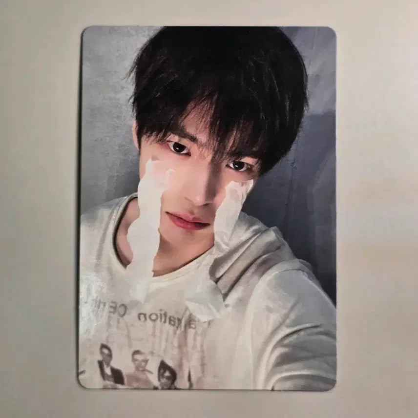 [BUNJANG] MONSTA X Unfold Minhyuk Lucky Draw Photocard / 몬스타엑스 언폴드 민혁 특전 포카