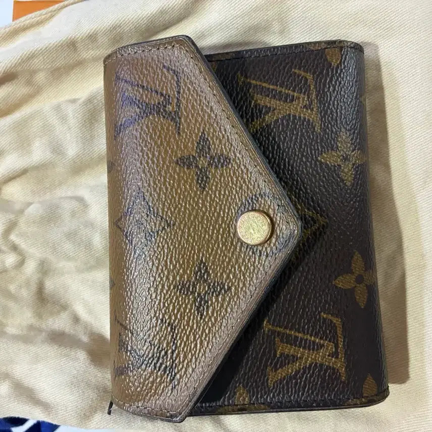 [BUNJANG] Louis Vuitton Monogram Victorine Wallet / 루이비통 모노그램 빅토린 반지갑