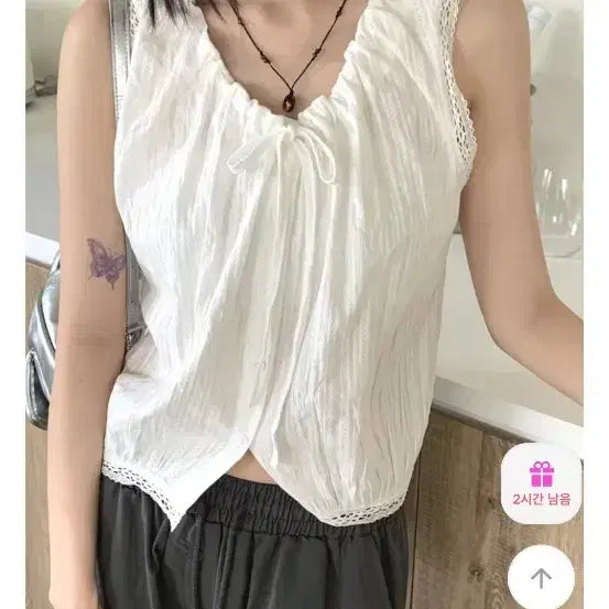 [BUNJANG] Wonder Wonder Coffin Lace String Blouse / 원더원더 코핀 레이스 나시 스트링BL