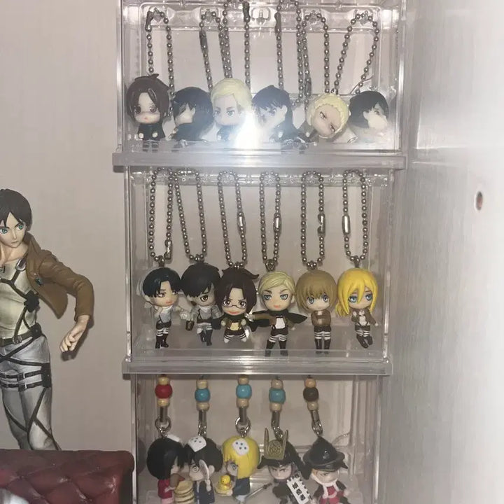 [BUNJANG] Attack on Titan Gacha Figures - Levi, Eren, Erwin, Mikasa, Jean, Reiner / 진격거 스윙,대롱,지역 가챠 리바이 청소 에렌 엘빈 미카사 쟝 라이너