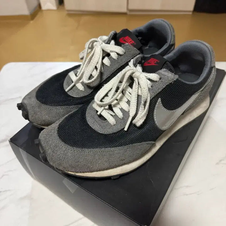 [BUNJANG] Nike Daybreak SP Black Metallic Silver / 나이키 데이브레이크 SP 블랙 메탈릭 실버 (검은) 275사이즈