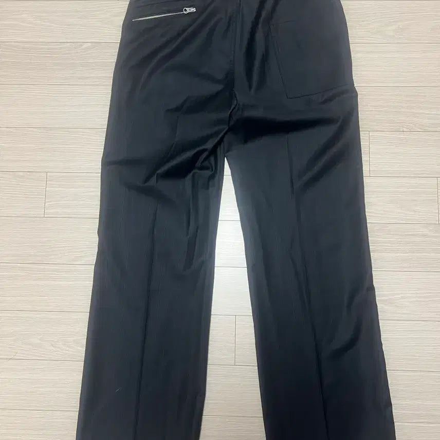 [BUNJANG] Waveness Fishure Stripe Slacks Black / [1] 웨이비니스 피슈어 스트라이프 슬랙스 블랙