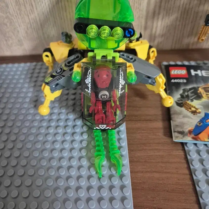 [BUNJANG] LEGO 44029 Queen Beast vs. Hero Team (Partial Set) / 레고 44029 히어로팩토리 퀸비스트 vs 히어로팀 일부