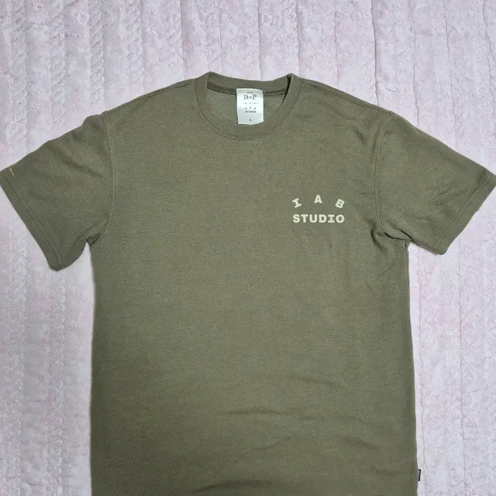 [BUNJANG] IAB Studio DP T-Shirt Army Green L / IAB 아이앱스튜디오 반팔티 100-L  D.P 티셔츠 아미 그린