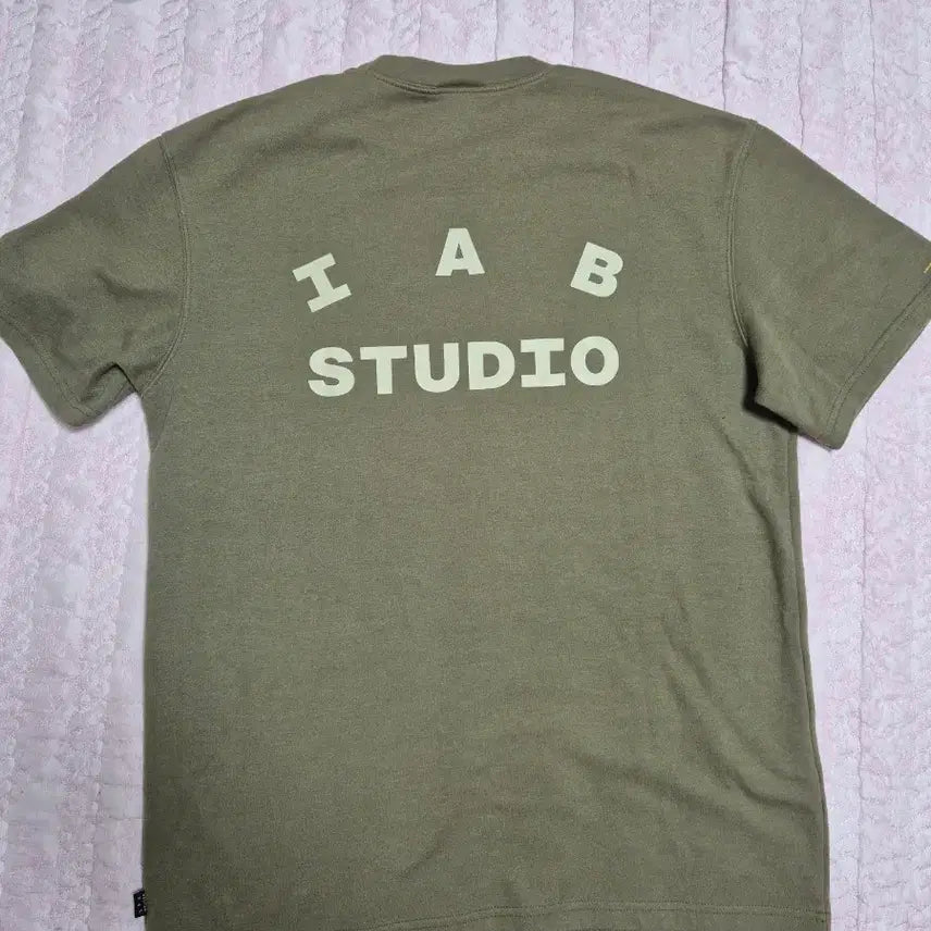 [BUNJANG] IAB Studio DP T-Shirt Army Green L / IAB 아이앱스튜디오 반팔티 100-L  D.P 티셔츠 아미 그린