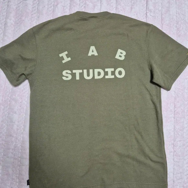 [BUNJANG] IAB Studio DP T-Shirt Army Green L / IAB 아이앱스튜디오 반팔티 100-L  D.P 티셔츠 아미 그린