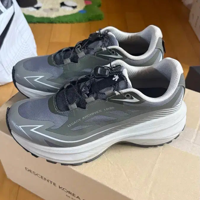 [BUNJANG] Descente City Lift Stopper Running Shoes Khaki Size 250 / 데상트 시티 리프트 스토퍼 러닝화 카키 250