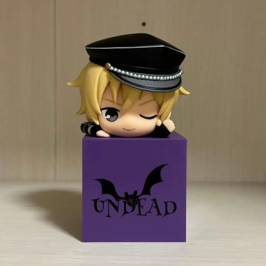 [BUNJANG] Ensemble Stars Kaoru Hitokage Figure / 앙스타 카오루 힛카게 피규어