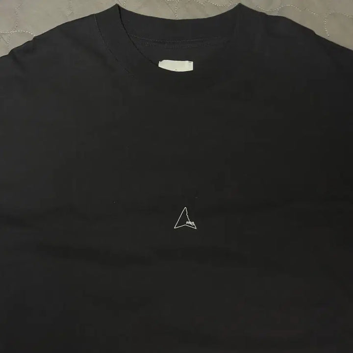 [BUNJANG] ROA Hiking Black Short Sleeve T-Shirt / ROA 로아하이킹 로아 블랙 반팔 티셔츠