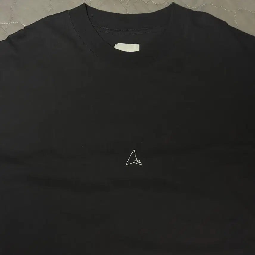 [BUNJANG] ROA Hiking Black Short Sleeve T-Shirt / ROA 로아하이킹 로아 블랙 반팔 티셔츠