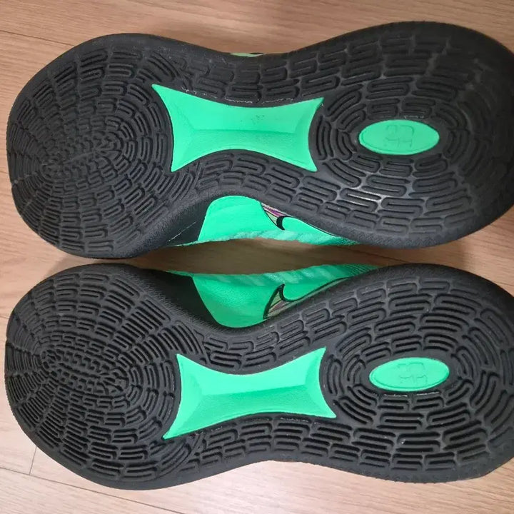 [BUNJANG] Sabrina 3 Size 275 Indoor Court Shoes / 사브리나3 EP 275 팝니다