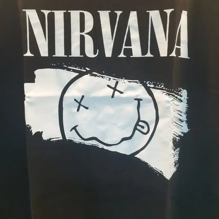 [BUNJANG] Nirvana Smiley Logo Official Merchandise T-Shirt XL / 너바나. 오피셜 굿즈. 스마일리 로고 반팔티.