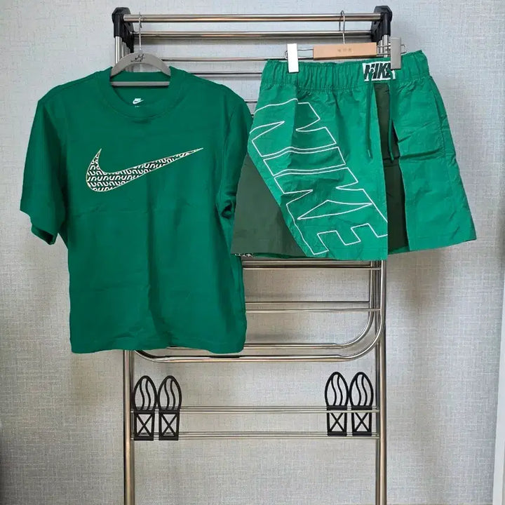 [BUNJANG] Nike Half Sleeve T-Shirt and Skirt Set / 나이키 반팔 티셔츠 / 치마세트 그린