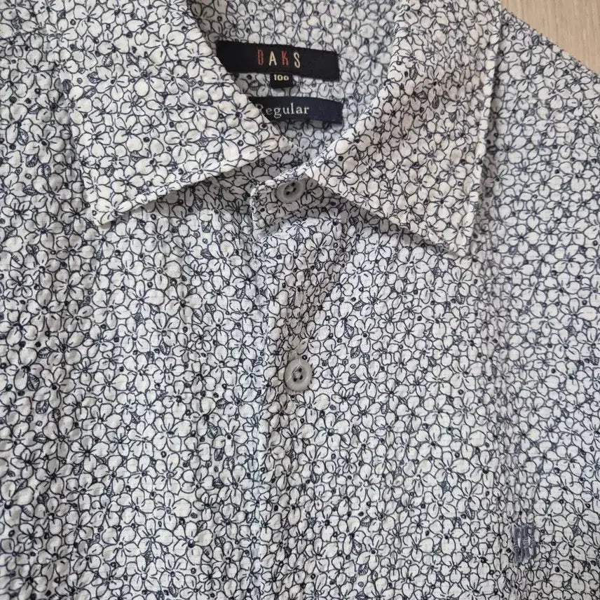 [SOLD OUT] 닥스 지짐이 원단 셔츠 여름 카라티 반팔 100